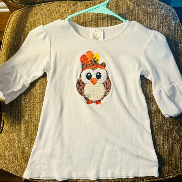 Girls Size 8–White Blanks Boutique top with Embroidered Turkey - Picture 2 of 5